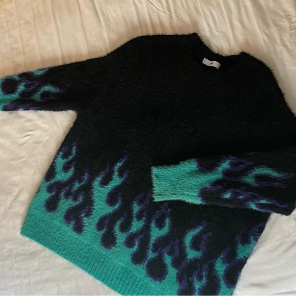 Adika Slow Burn Sweater - Picture 3 of 8